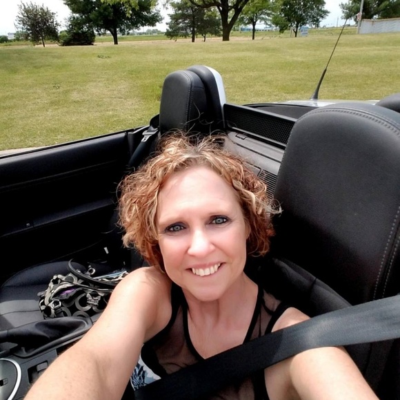 Meet your Posher, Georgette - Picture 2 of 2